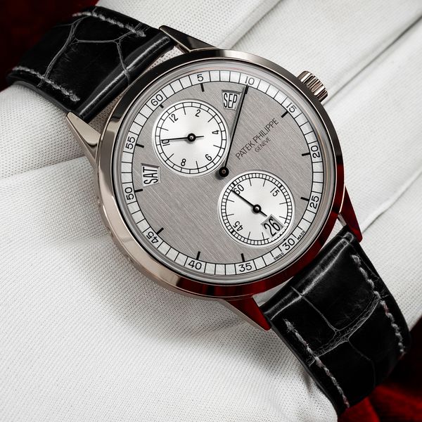 Patek Philippe Complications 5235G-001